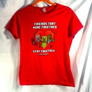 🖤 5/$30 🖤 Minecraft size M(10-12) boys t-shirt red friends that mine together